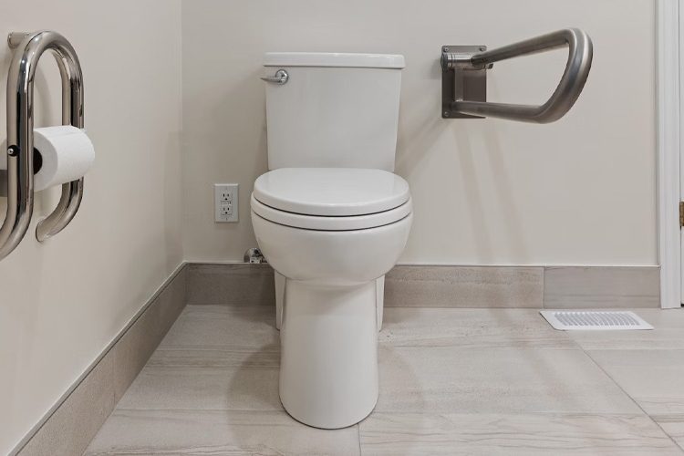 4 Bathroom Health Hazards that Are Putting You at Risk DailyThings.me