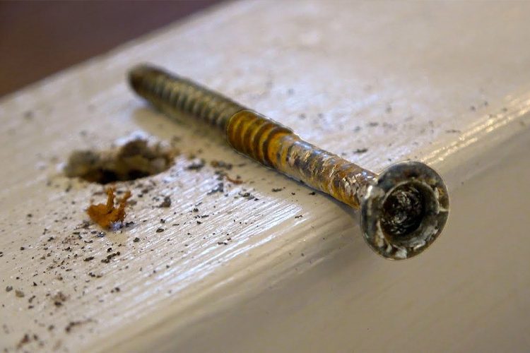 5 Techniques to Safely Remove Rusty Wood Screws DailyThings.me